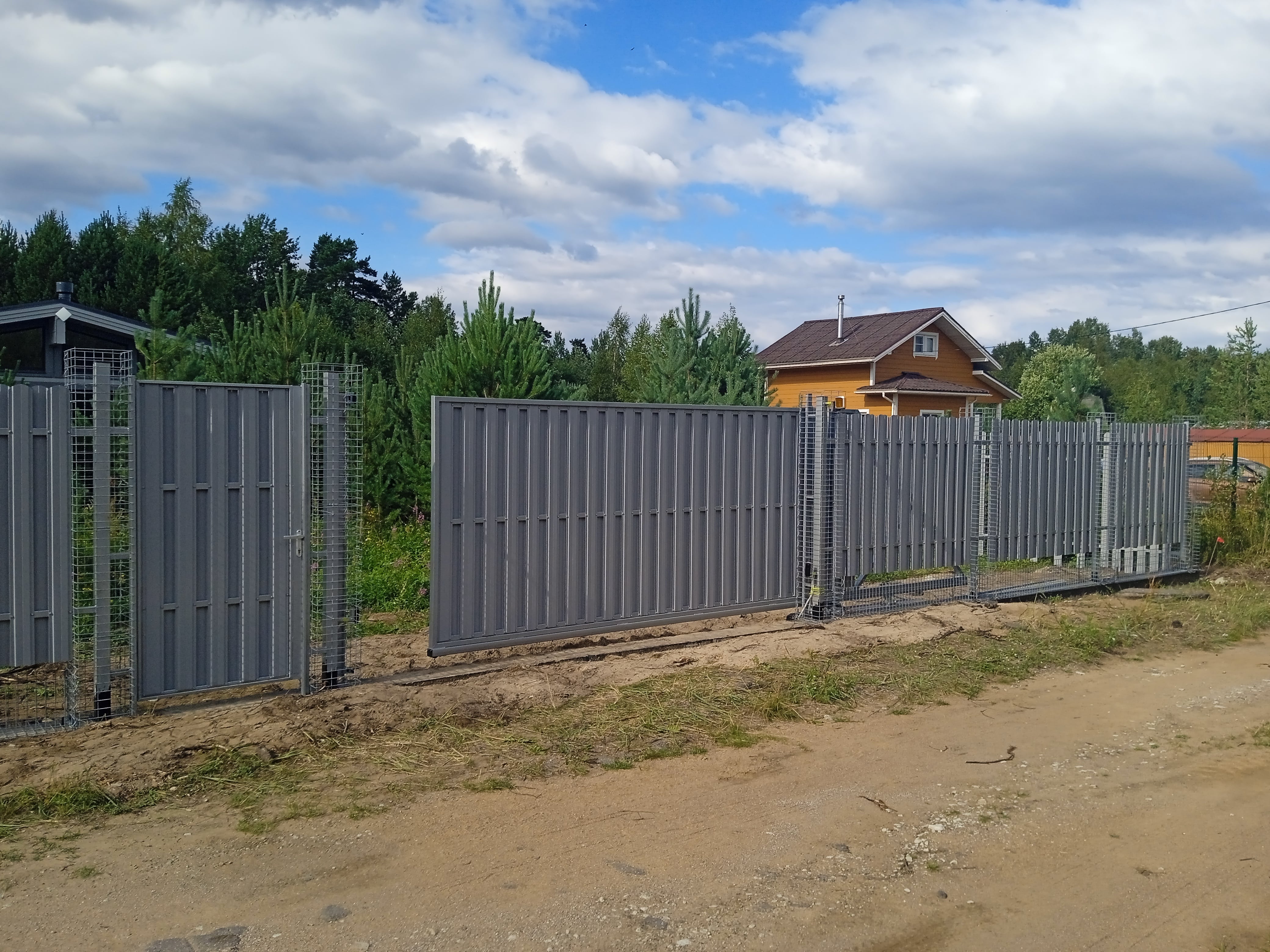 Откатные ворота Откатные ворота (фото)